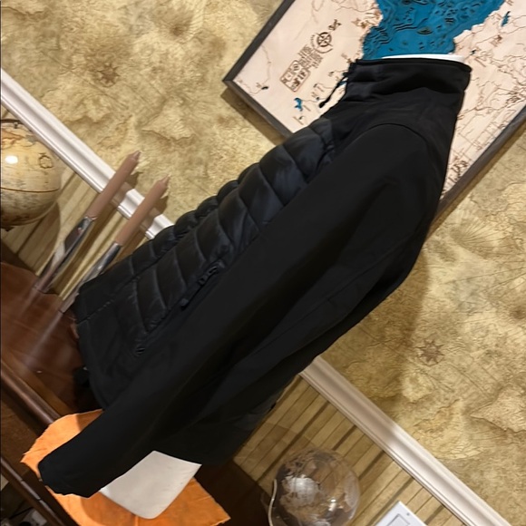 Guess Black Puffer Jacket with Quilted Design. Size XXL - Picture 5 of 13